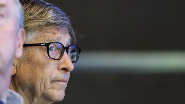 Microsoft founder Bill Gates listens to speakers as he attends the annual Microsoft Corp. shareholders meeting, Wednesday, Nov. 28, 2018, in Bellevue, Wash - Sputnik Afrique