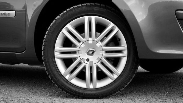 Une roue d'une voiture - Sputnik Afrique