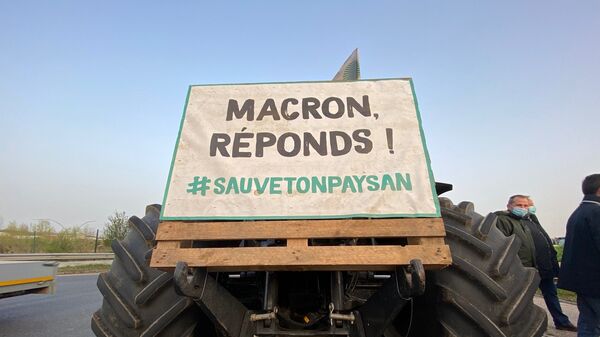 Étampes: blocage d’un rond-point par les agriculteurs, 2 avril 2021 - Sputnik Afrique