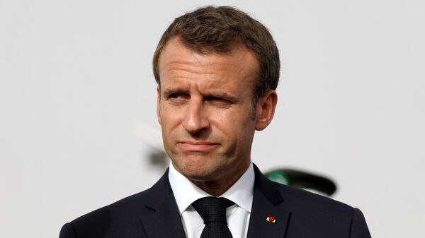 Emmanuel Macron avant une session de travail du G5 à Nouakchott, 2 juillet 2018 - Sputnik Afrique