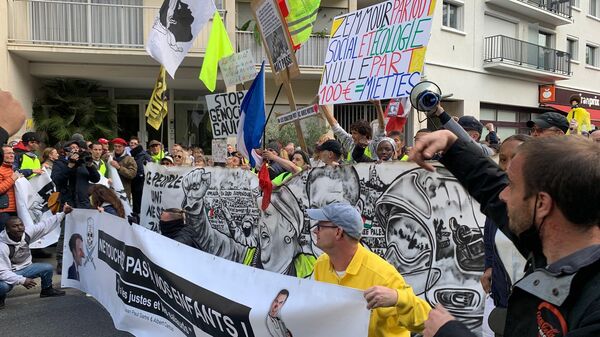 Manifestation anti-pass sanitaire à Paris, le 23 octobre 2021 - Sputnik Afrique