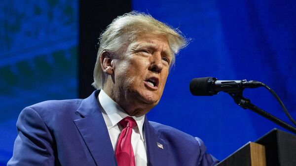 Former President Donald Trump speaks at the National Rifle Association Convention in Indianapolis, on April 14, 2023 - Sputnik Africa