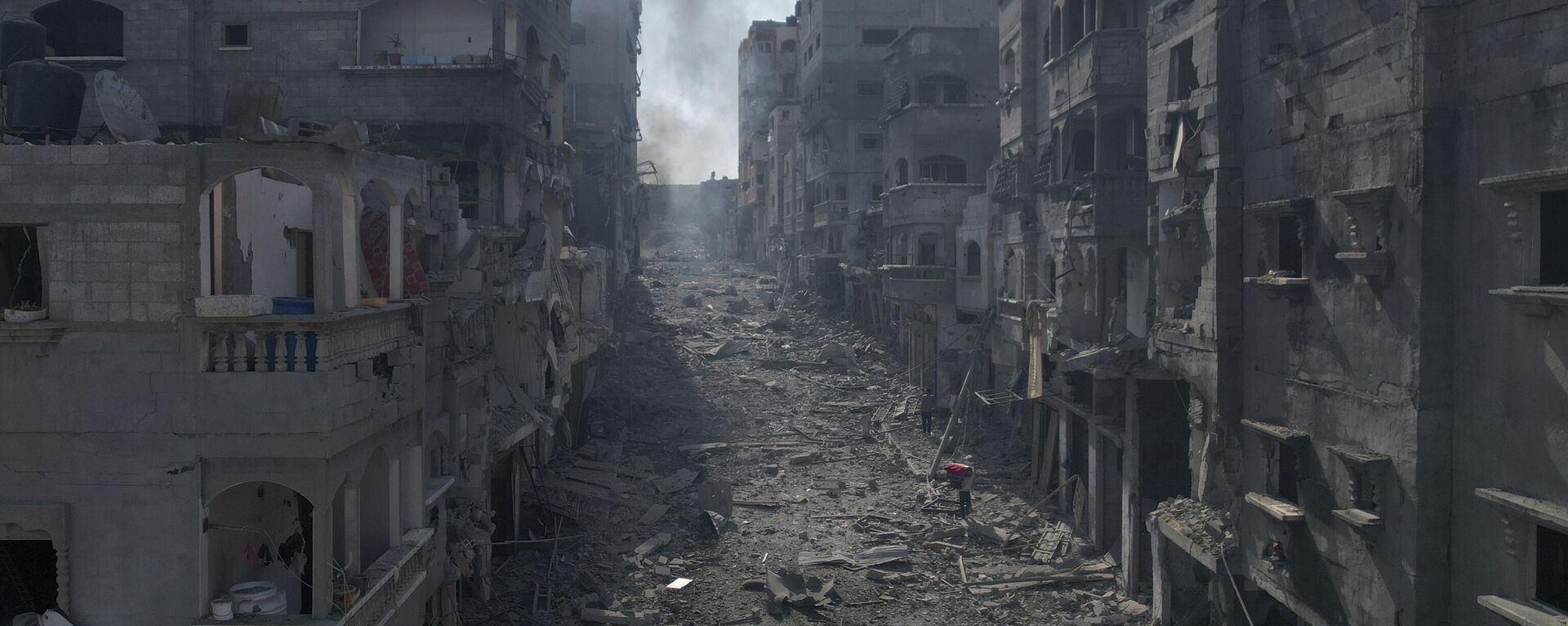 A view of the rubble of buildings hit by an Israeli airstrike, in Jabalia, Gaza strip, Wednesday, Oct. 11, 2023. - Sputnik Africa, 1920, 11.10.2023