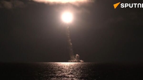 New nuclear-powered submarine Emperor Alexander III performs test launch of Bulava ballistic missile - Sputnik Africa