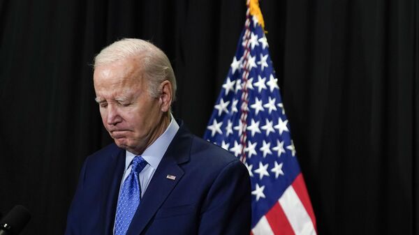 President Joe Biden pauses as he speaks to reporters in Nantucket, Mass., Sunday, Nov. 26, 2023, about hostages freed by Hamas in a third set of releases under a four-day cease-fire deal between Israel and Hamas.  - Sputnik Africa