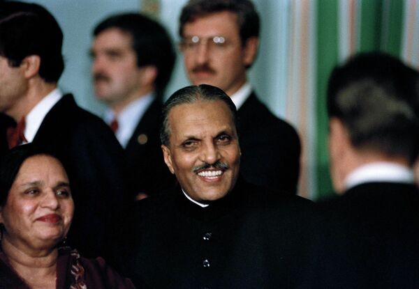 Muhammad Zia-ul-Haq (1924–1988) was the sixth president of Pakistan. He died in a plane crash in Bahawalpur, in the country's Punjab province. Muhammad Zia-ul-Haq (1924–1988) was the sixth president of Pakistan. He died in a plane crash in Bahawalpur, in the country's Punjab province. - Sputnik Africa