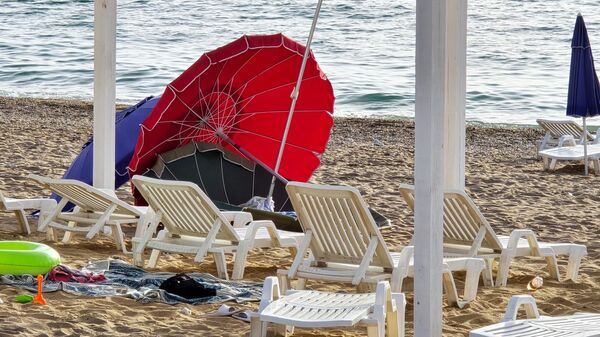 Russian city of Sevastopol's beach after the Ukrainian attack - Sputnik Africa