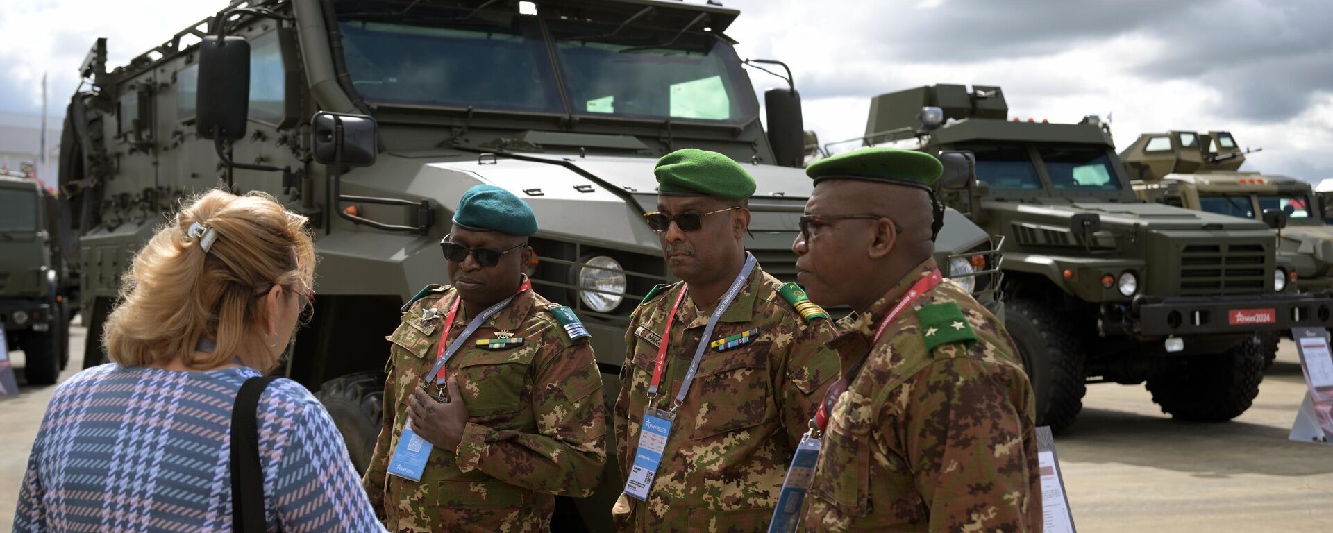 Military officials from Mali attend the 10th International Military-Technical Forum Army-2024 at Patriot Congress and Exhibition Centre in Moscow region, Russia. - Sputnik Africa, 1920, 12.12.2024