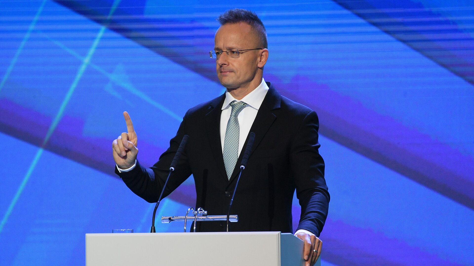 Hungarian Minister of Foreign Affairs and Trade Peter Szijjarto delivers a speech at the high-level international conference Eurasian Security: Reality and Prospects in a Transforming World Hungarian Minister of Foreign Affairs and Trade Peter Szijjarto delivers a speech at the high-level international conference Eurasian Security: Reality and Prospects in a Transforming World - Sputnik Africa, 1920, 27.03.2025