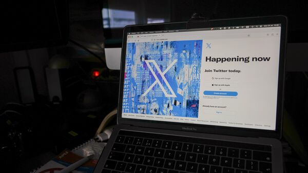 A view of a laptop shows the Twitter sign-in page with their logo, in Belgrade, Serbia, Monday, July 24, 2023.  - Sputnik Africa