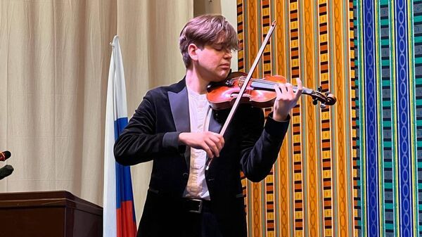 Des étudiants du Conservatoire Tchaïkovski de Moscou donnent un concert au Bénin - Sputnik Afrique