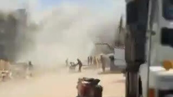 Footage of Israeli artillery shelling east of Gaza City - Sputnik Africa