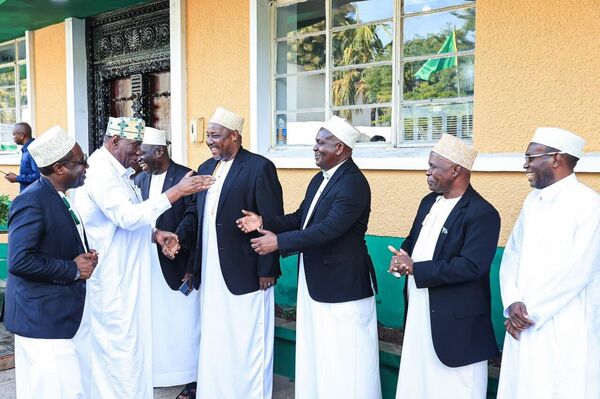 Zanzibar Honors Karume’s Legacy on 53rd Anniversary of His Death, Emphasizing Unity & Peace Zanzibar Honors Karume’s Legacy on 53rd Anniversary of His Death, Emphasizing Unity & Peace - Sputnik Africa