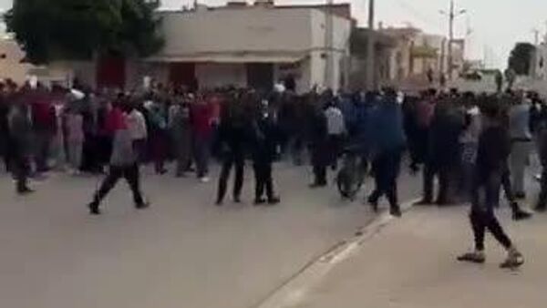 Mass Protests Erupt After School Wall Collapse Kills Three Students in Al-Mezzuna, Tunisia - Sputnik Africa