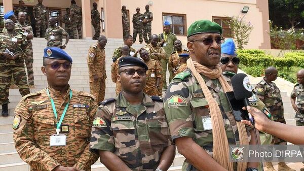 Bolstering Sahel Joint Force Creation: AES Air Force Chiefs Visit Mali's Military College - Sputnik Africa