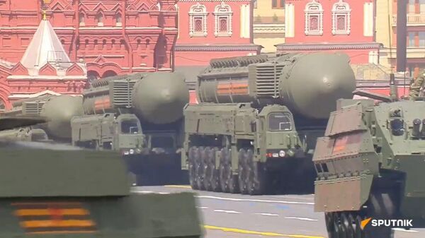 RS-24 Yars strategic ballistic missiles parade in Red Square - Sputnik Africa