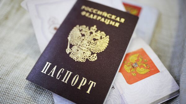 Passeport russe - Sputnik Afrique