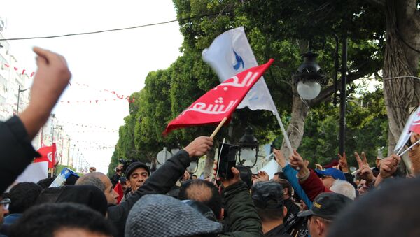 Les Tunisiens célèbrent les 8 ans de la Révolution - Sputnik Afrique