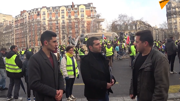 Violences policières et Gilets jaunes: Sputnik France prolonge le débat en plein Acte 12 - Sputnik Afrique
