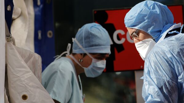 Des médecins français - Sputnik Afrique