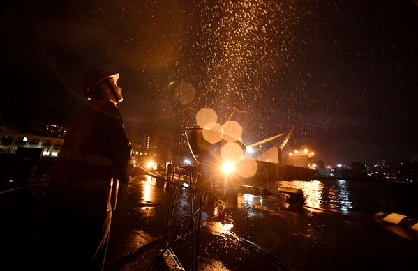 Des feux d’artifice tirés dans de nombreuses villes russes pour commémorer la Victoire

 - Sputnik Afrique